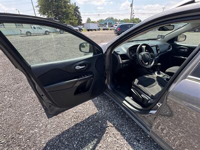 2015 Jeep Cherokee Latitude   - Photo 12 - Indianapolis, IN 46226