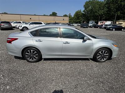 2017 Nissan Altima 2.5   - Photo 7 - Indianapolis, IN 46226