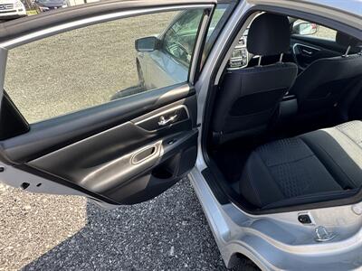 2017 Nissan Altima 2.5   - Photo 10 - Indianapolis, IN 46226