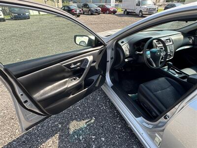 2017 Nissan Altima 2.5   - Photo 8 - Indianapolis, IN 46226