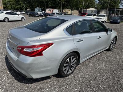 2017 Nissan Altima 2.5   - Photo 6 - Indianapolis, IN 46226