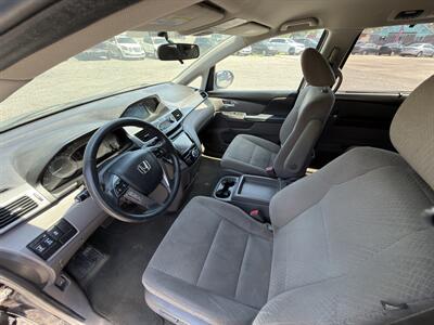 2017 Honda Odyssey SE   - Photo 14 - Indianapolis, IN 46226