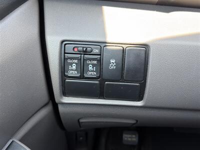 2017 Honda Odyssey SE   - Photo 17 - Indianapolis, IN 46226