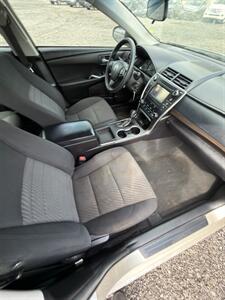 2015 Toyota Camry LE   - Photo 9 - Indianapolis, IN 46226