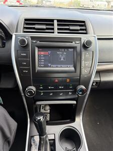 2015 Toyota Camry LE   - Photo 17 - Indianapolis, IN 46226