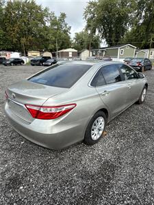2015 Toyota Camry LE   - Photo 7 - Indianapolis, IN 46226