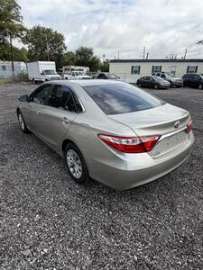 2015 Toyota Camry LE   - Photo 5 - Indianapolis, IN 46226