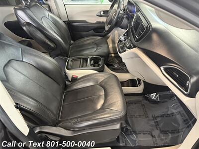 2020 Chrysler Pacifica Touring L - Photo 17 - North Salt Lake, UT 84010
