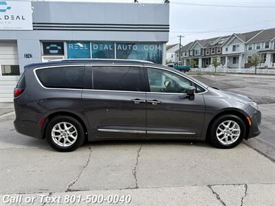 2020 Chrysler Pacifica Touring L - Photo 8 - North Salt Lake, UT 84010