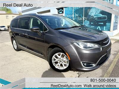 2020 Chrysler Pacifica Touring L Van