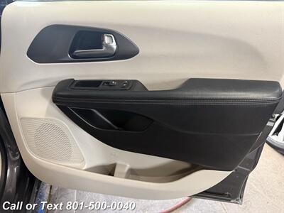 2020 Chrysler Pacifica Touring L - Photo 16 - North Salt Lake, UT 84010
