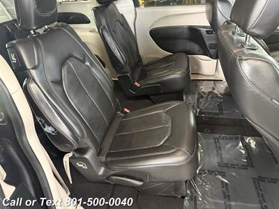 2020 Chrysler Pacifica Touring L - Photo 18 - North Salt Lake, UT 84010
