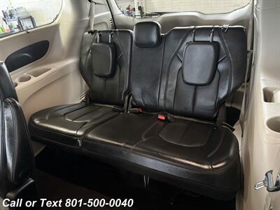 2020 Chrysler Pacifica Touring L - Photo 11 - North Salt Lake, UT 84010
