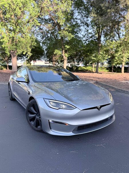 2025 Tesla Model S   - Photo 1 - North Salt Lake, UT 84010