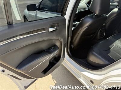 2018 Chrysler 300 Series Limited   - Photo 21 - North Salt Lake, UT 84010