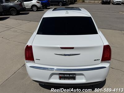 2018 Chrysler 300 Series Limited   - Photo 45 - North Salt Lake, UT 84010