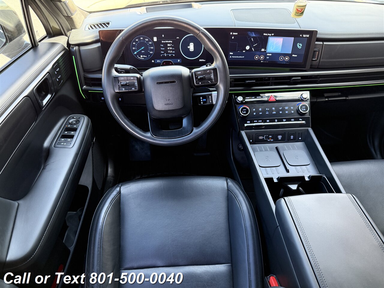 2024 Hyundai SANTA FE Calligraphy   - Photo 8 - North Salt Lake, UT 84010