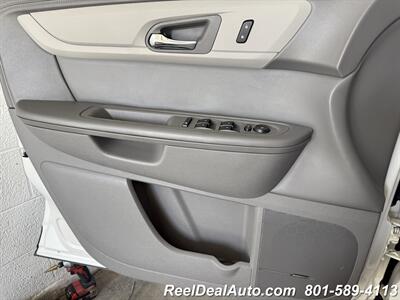 2015 Chevrolet Traverse LT   - Photo 35 - North Salt Lake, UT 84010