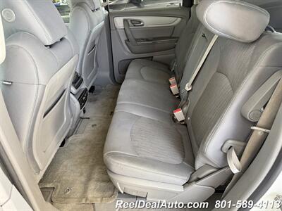 2015 Chevrolet Traverse LT   - Photo 8 - North Salt Lake, UT 84010