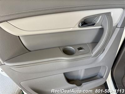 2015 Chevrolet Traverse LT   - Photo 38 - North Salt Lake, UT 84010