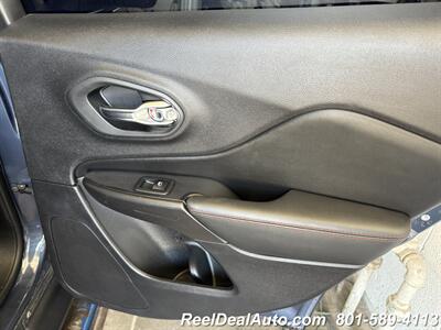2019 Jeep Cherokee Trailhawk   - Photo 27 - North Salt Lake, UT 84010