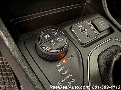 2019 Jeep Cherokee Trailhawk   - Photo 8 - North Salt Lake, UT 84010