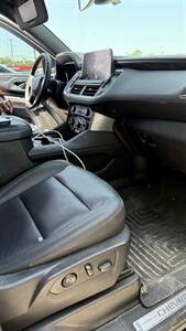 2024 Chevrolet Tahoe Z71   - Photo 5 - North Salt Lake, UT 84010