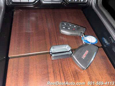 2023 GMC Yukon XL Denali Ultimate   - Photo 14 - North Salt Lake, UT 84010
