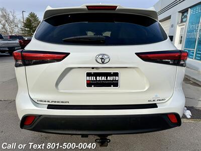 2021 Toyota Highlander XLE   - Photo 18 - North Salt Lake, UT 84010