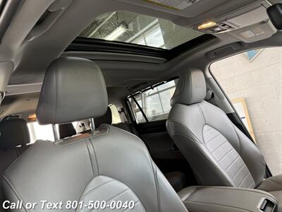 2021 Toyota Highlander XLE   - Photo 5 - North Salt Lake, UT 84010