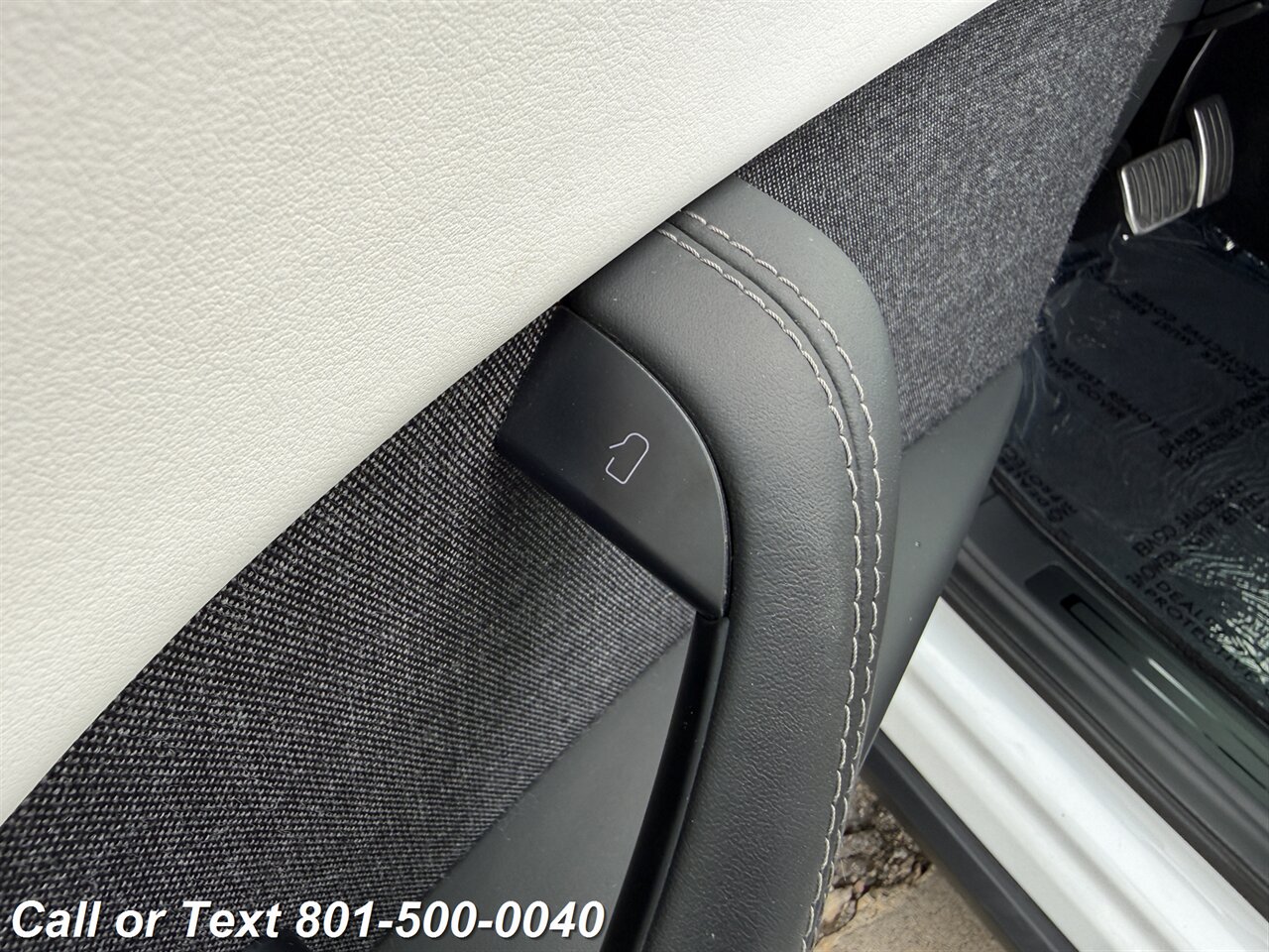 2023 Tesla Model X Standard Range   - Photo 22 - North Salt Lake, UT 84010