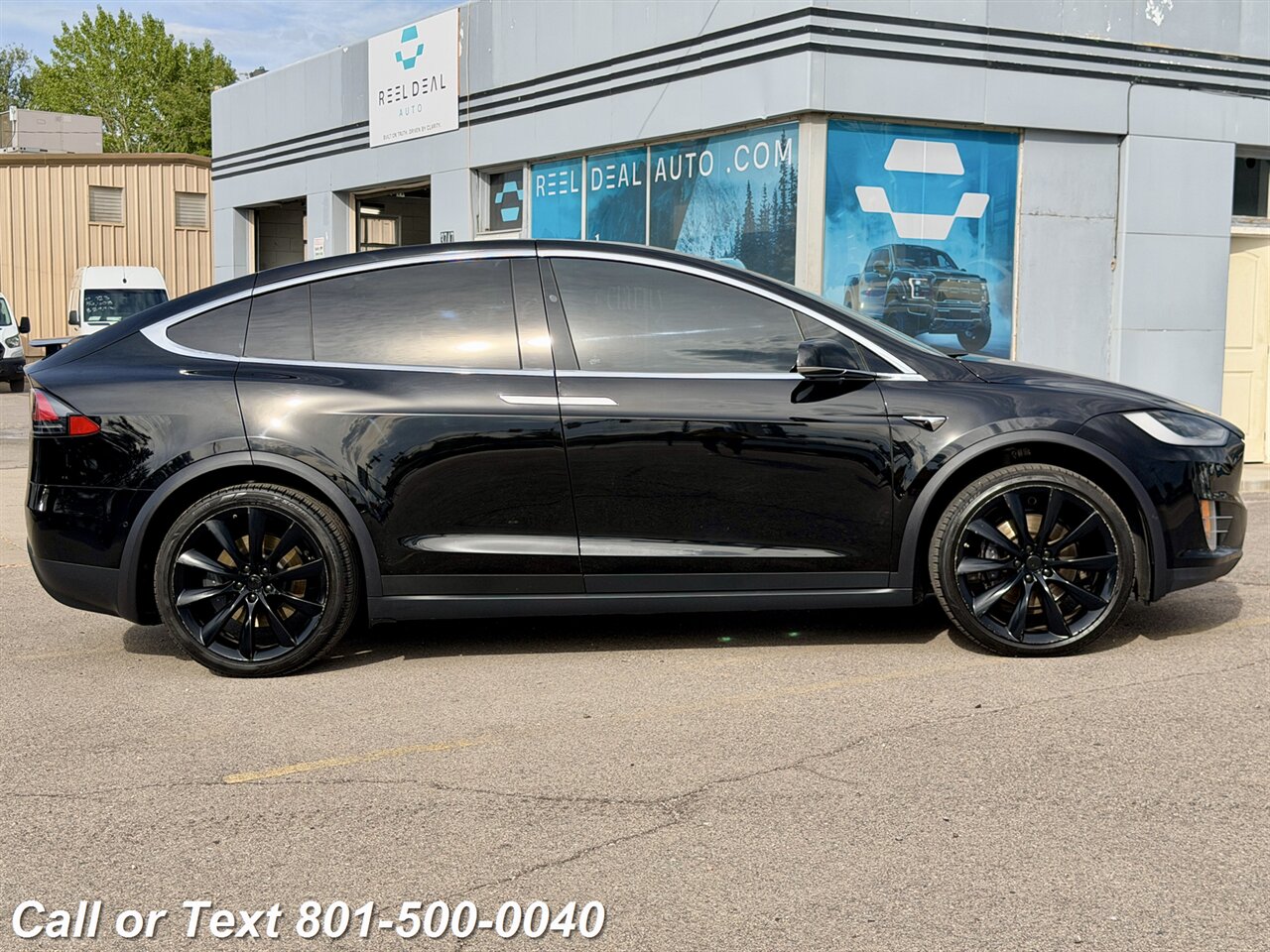 2021 Tesla Model X Long Range Plus - Photo 10 - North Salt Lake, UT 84010