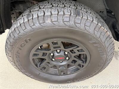 2017 Toyota 4Runner SR5   - Photo 12 - North Salt Lake, UT 84010