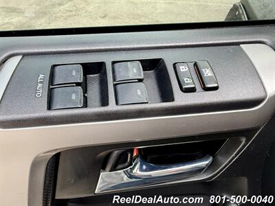 2017 Toyota 4Runner SR5   - Photo 42 - North Salt Lake, UT 84010