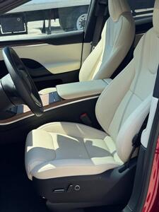 2025 Tesla Model X - Photo 5 - North Salt Lake, UT 84010