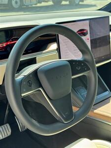 2025 Tesla Model X - Photo 4 - North Salt Lake, UT 84010
