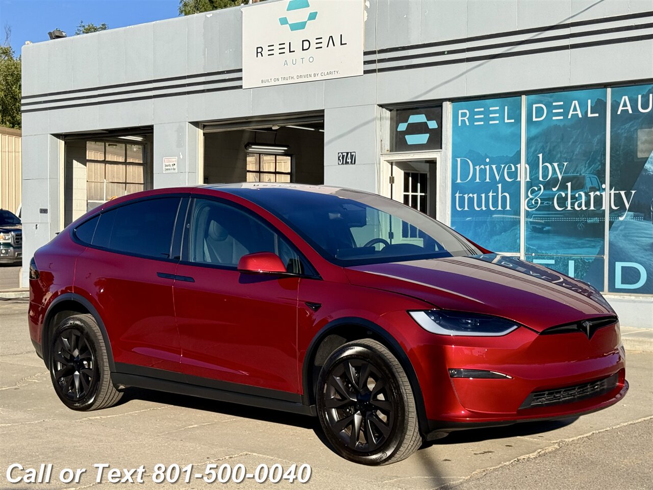2023 Tesla Model X Standard Range - Photo 2 - North Salt Lake, UT 84010