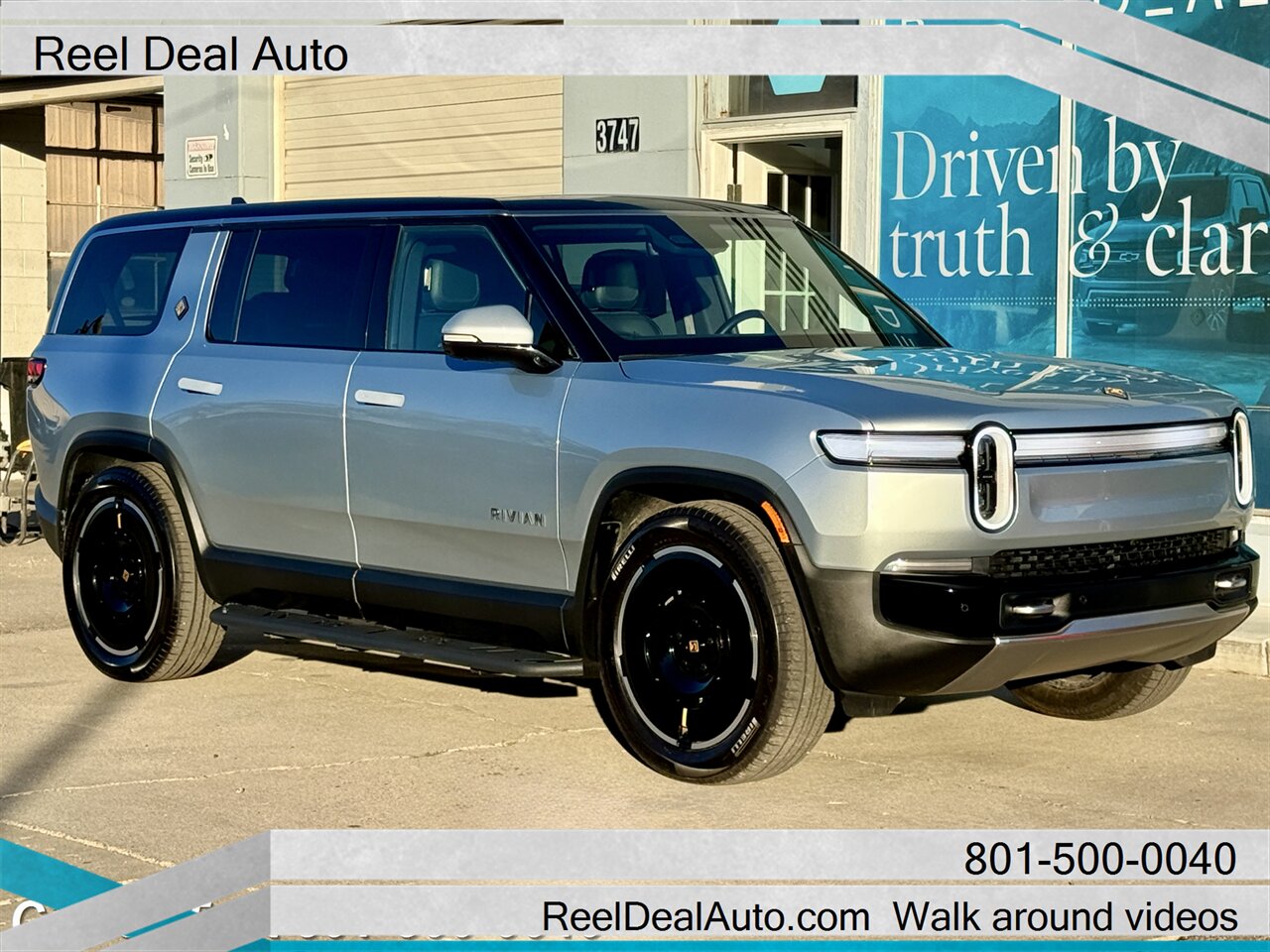 2025 Rivian R1S Adventure