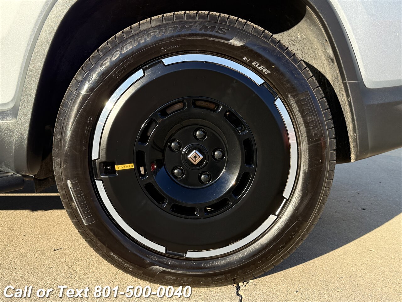 2025 Rivian R1S Adventure - Photo 13 - North Salt Lake, UT 84010