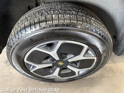 2023 Rivian R1S Adventure   - Photo 30 - North Salt Lake, UT 84010