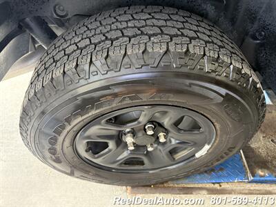 2020 Jeep Wrangler Sport   - Photo 23 - North Salt Lake, UT 84010