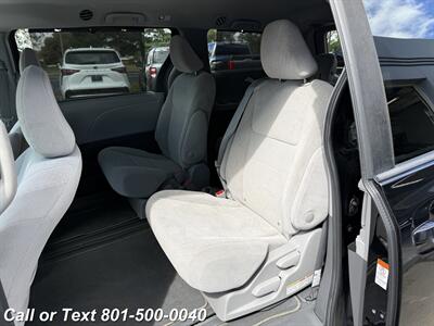 2020 Toyota Sienna LE 8-Passenger   - Photo 39 - North Salt Lake, UT 84010
