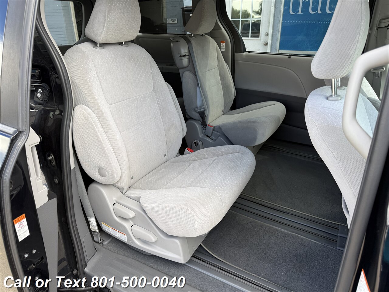 2020 Toyota Sienna LE 8-Passenger   - Photo 9 - North Salt Lake, UT 84010