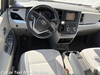 2020 Toyota Sienna LE 8-Passenger - Photo 2 - North Salt Lake, UT 84010