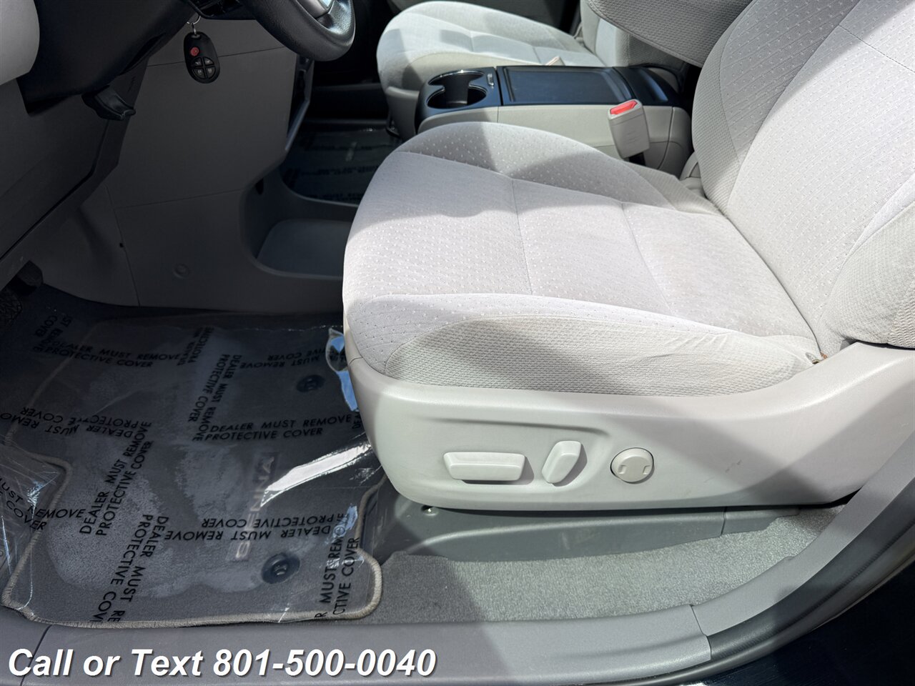 2020 Toyota Sienna LE 8-Passenger   - Photo 38 - North Salt Lake, UT 84010