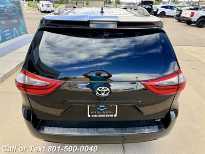 2020 Toyota Sienna LE 8-Passenger   - Photo 20 - North Salt Lake, UT 84010