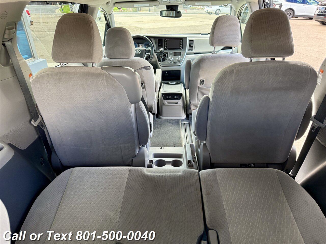2020 Toyota Sienna LE 8-Passenger   - Photo 24 - North Salt Lake, UT 84010