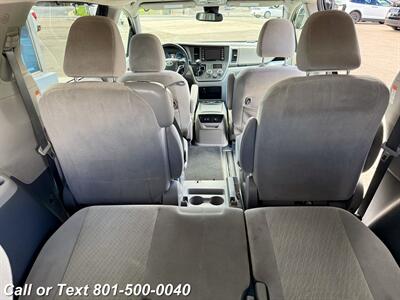 2020 Toyota Sienna LE 8-Passenger   - Photo 24 - North Salt Lake, UT 84010