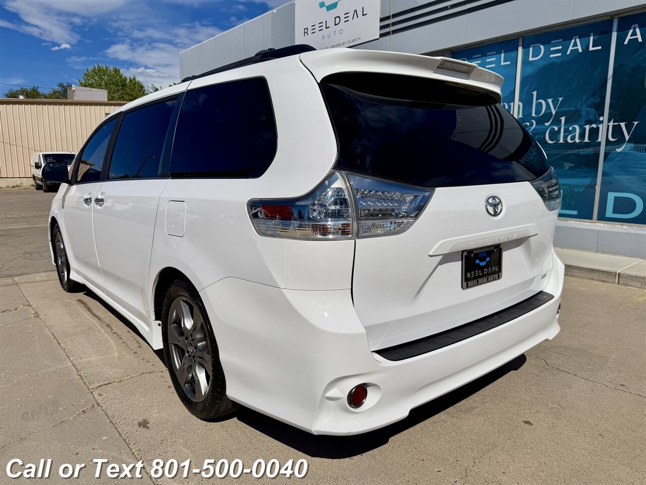 2018 Toyota Sienna SE 8-Passenger - Photo 16 - North Salt Lake, UT 84010