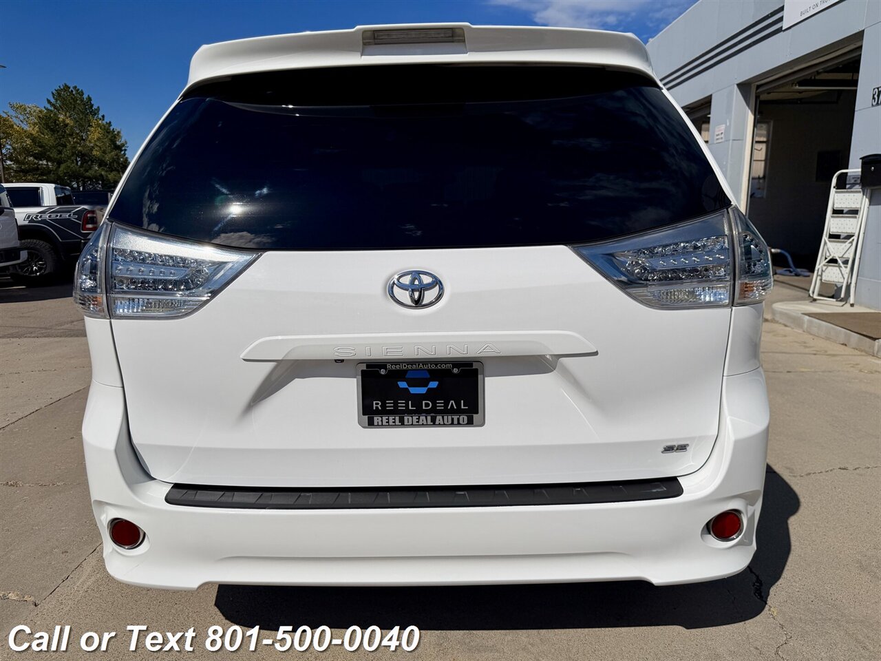 2018 Toyota Sienna SE 8-Passenger - Photo 14 - North Salt Lake, UT 84010